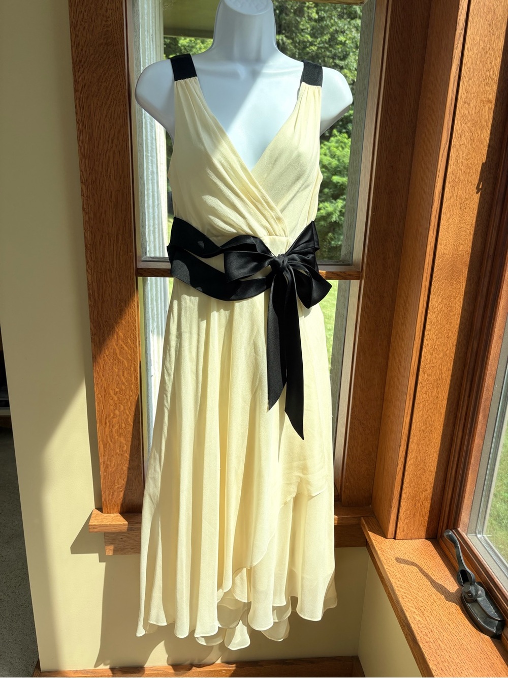 Vintage 100% Silk Cream V-Neck Sleeveless Midi Dress with Black Sash